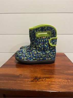 BOGS Waterproof Digital Maze Green/Blue Boots Size 10